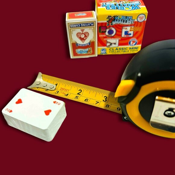 Worlds Smallest Bicycle Playing Cards. - Picture 8 of 9